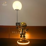 Lampu Meja Modern Astronaut TBL-T-0312 GOLD